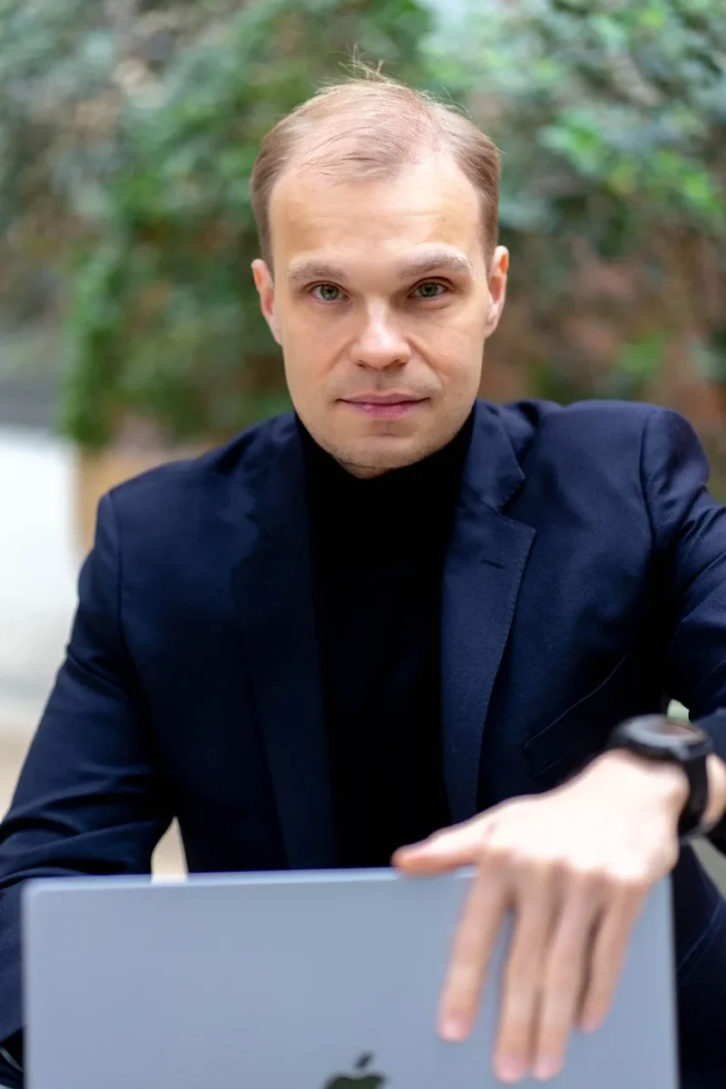 Nikita Romanov